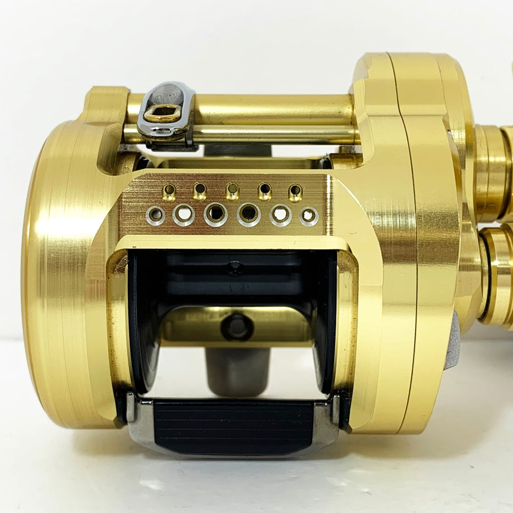 【フィッシング/釣り/釣具/リール】 【ベイトリール/右ハンドル】SHIMANO | シマノ 23カルカッタコンクエストMD 400XGLH【加古川店】