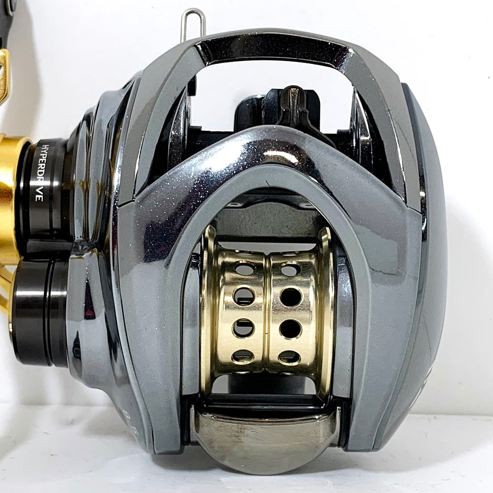【フィッシング/釣り/釣具/リール】 【ベイトリール/左ハンドル】Daiwa | ダイワ 25スティーズ リミテッド CT SV TW 70XHL 25スティーズ LTD CT 70XHL ※カスタム品（純正無し）【加古川店】