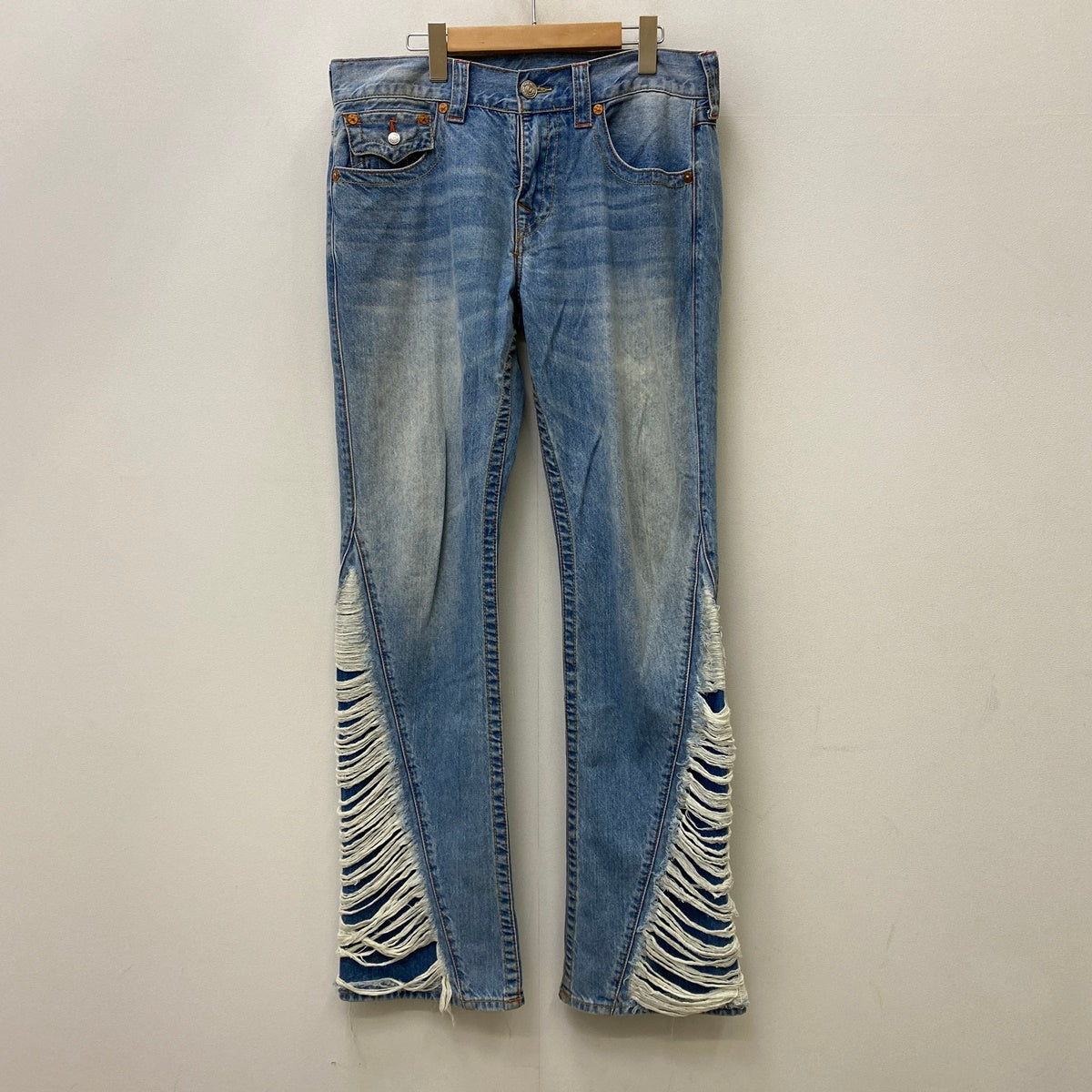 TRUE RELIGION | トゥルーレリジョン SLIM FLARE SN DESTROYED SS 1/2 デニムパンツ 109180-IUCR サイズ：32【加古川店】