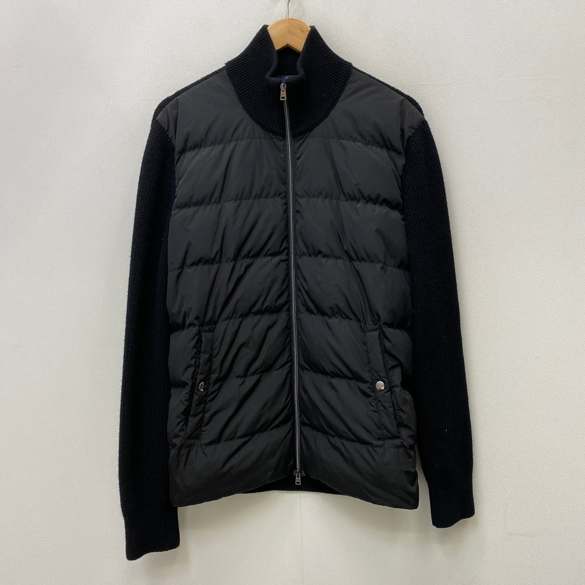 Herno | ヘルノ ハイブリッドダウン ニット ダウンジャケット MP000126U-70061-9300 ブラック サイズ：48【加古川店】