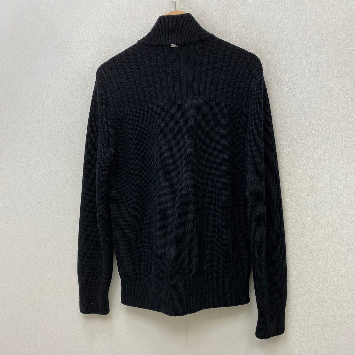 Herno | ヘルノ ハイブリッドダウン ニット ダウンジャケット MP000126U-70061-9300 ブラック サイズ：48【加古川店】