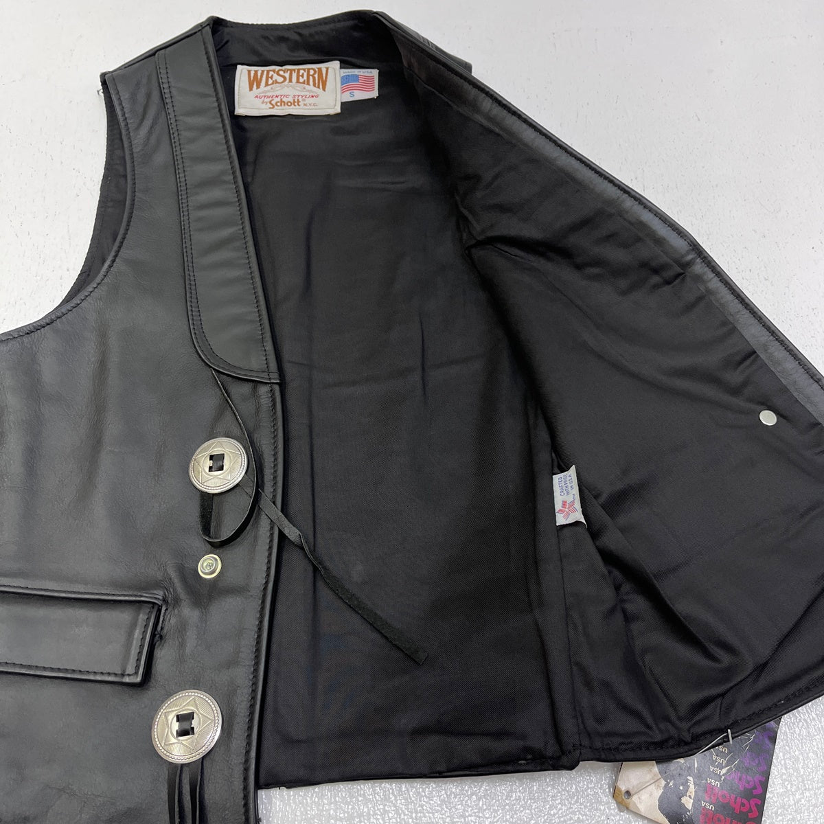 schott | ショット DeadStock ウエスタンコンチョ 90'S レザー ブラック サイズ：S【加古川店】