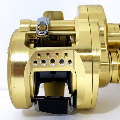 【フィッシング/釣り/釣具/リール】 【ベイトリール/右ハンドル】SHIMANO | シマノ 21カルカッタコンクエスト 100HG　※カスタムハンドル（純正無し）【加古川店】