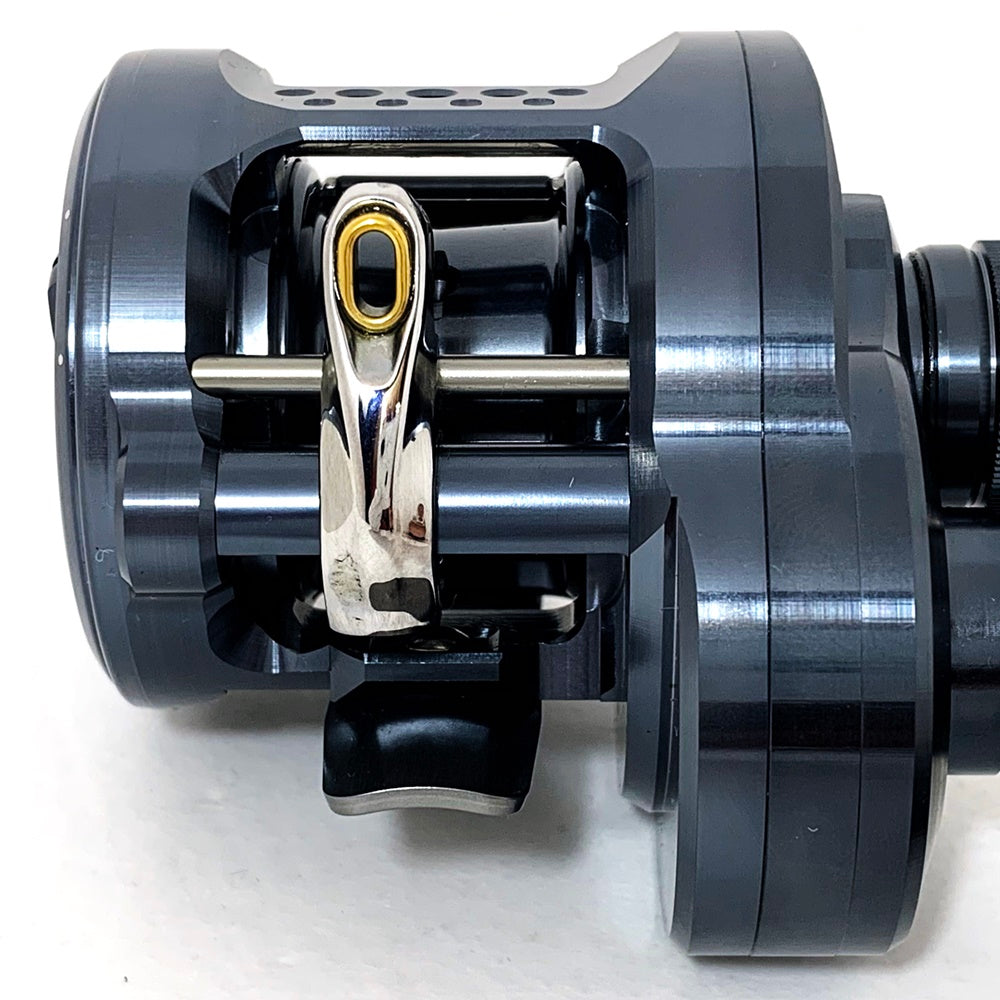 【フィッシング/釣り/釣具/リール】 【ベイトリール/左ハンドル】SHIMANO | シマノ 24カルカッタコンクエストSE 31HG【加古川店】