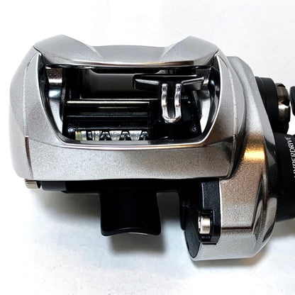 【フィッシング/釣り/釣具/リール】 【ベイトリール/左ハンドル】Daiwa | ダイワ 21ジリオンSVTW 1000HL【加古川店】