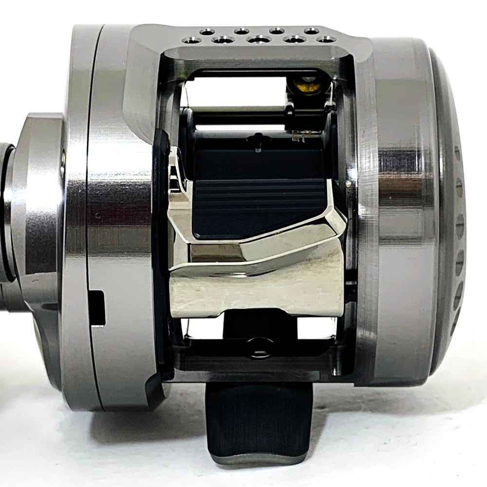 【フィッシング/釣り/釣具/リール】 【ベイトリール/左ハンドル】SHIMANO | シマノ 23カルカッタコンクエストBFS HGLH【加古川店】