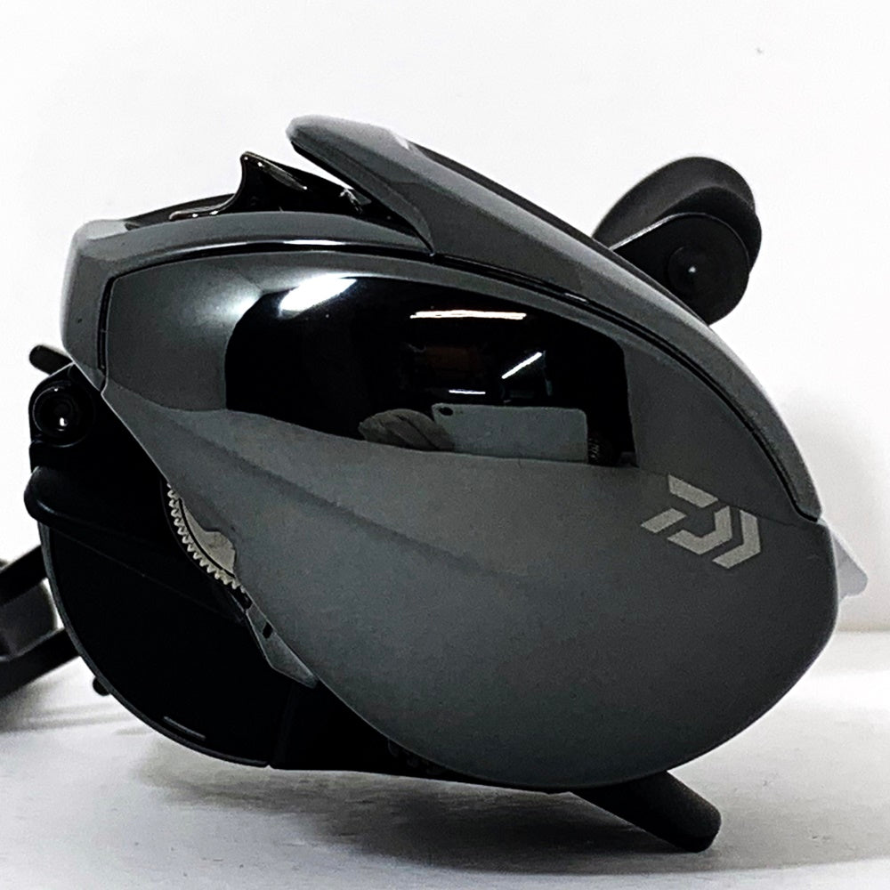 【フィッシング/釣り/釣具/リール】 【ベイトリール/右ハンドル】Daiwa | ダイワ 24スティーズSVTW 100XH【加古川店】