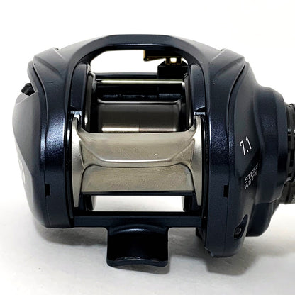 【フィッシング/釣り/釣具/リール】 【ベイトリール/右ハンドル】Daiwa | ダイワ 23スティーズ AⅡ TW 1000H【加古川店】