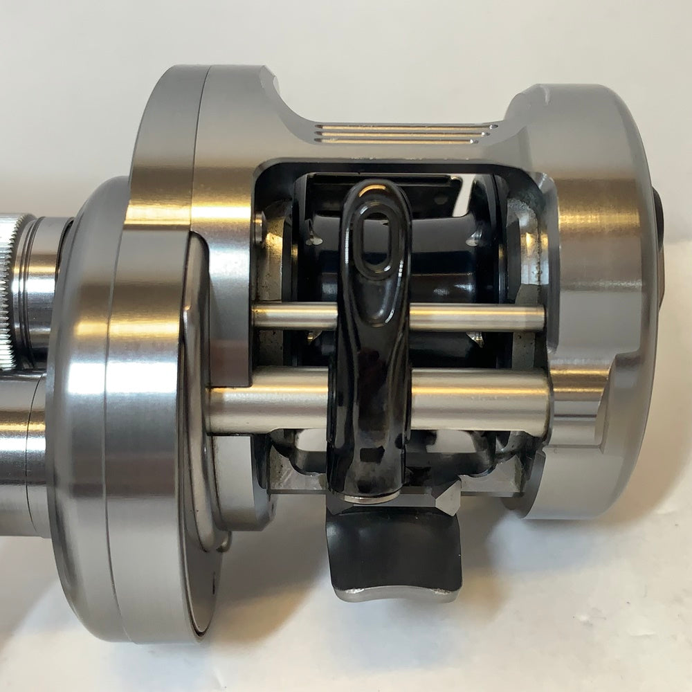 【中古】【フィッシング/釣り/釣具/リール】 【ベイトリール/右ハンドル】SHIMANO | シマノ 20カルカッタコンクエストDC 100【加古川店】