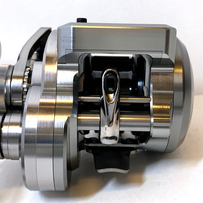 【中古】【フィッシング/釣り/釣具/リール】 【ベイトリール/右ハンドル】SHIMANO | シマノ 25オシアコンクエストCT 200PG【加古川店】