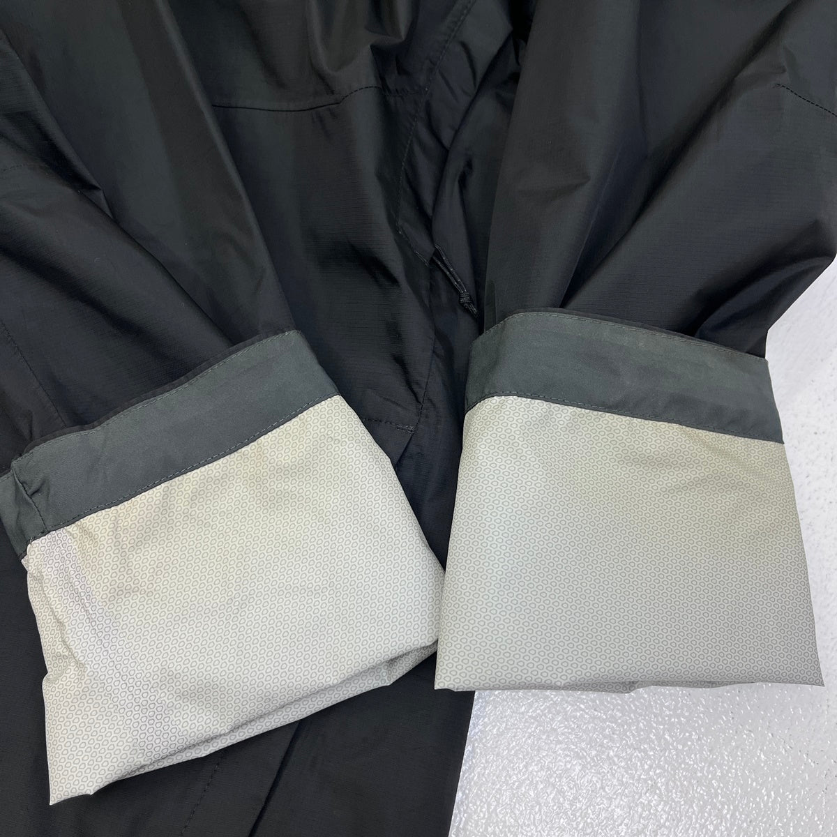 patagonia | パタゴニア Torrentshell 3L Rain Jacket マウンテンパーカー 83802 ブラック サイズ：M【加古川店】
