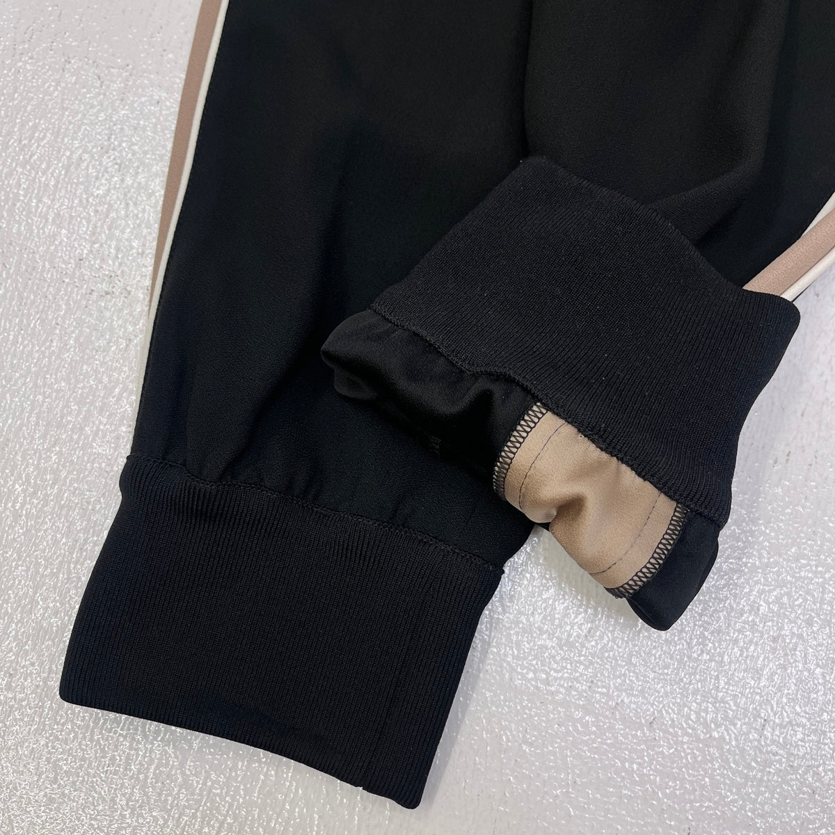 MONCLER | モンクレール CAMICIA 21 パンツ G20932A00014 ブラック サイズ：40【加古川店】
