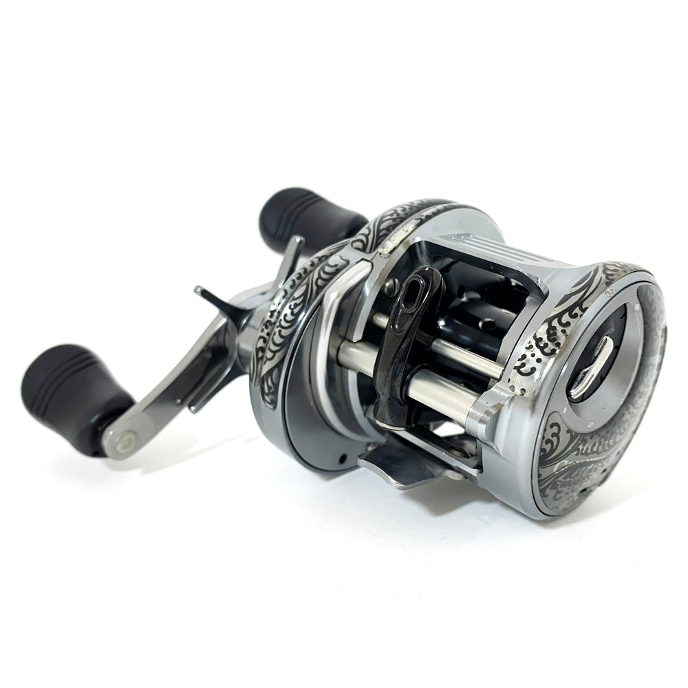 【中古】【フィッシング/釣り/釣具/リール】 【ベイトリール/右ハンドル】SHIMANO | シマノ 19カルカッタコンクエストDC 200 ※ボディシールカスタム品【加古川店】