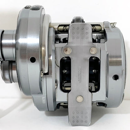 【中古】【フィッシング/釣り/釣具/リール】 【ベイトリール/右ハンドル】SHIMANO | シマノ 19カルカッタコンクエストDC 200 ※ボディシールカスタム品【加古川店】