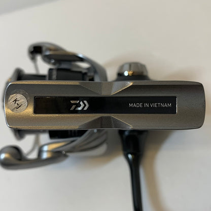 【フィッシング/釣り/釣具/リール】 【スピニングリール】Daiwa | ダイワ 25カルディアFCLT 2000S-H【加古川店】