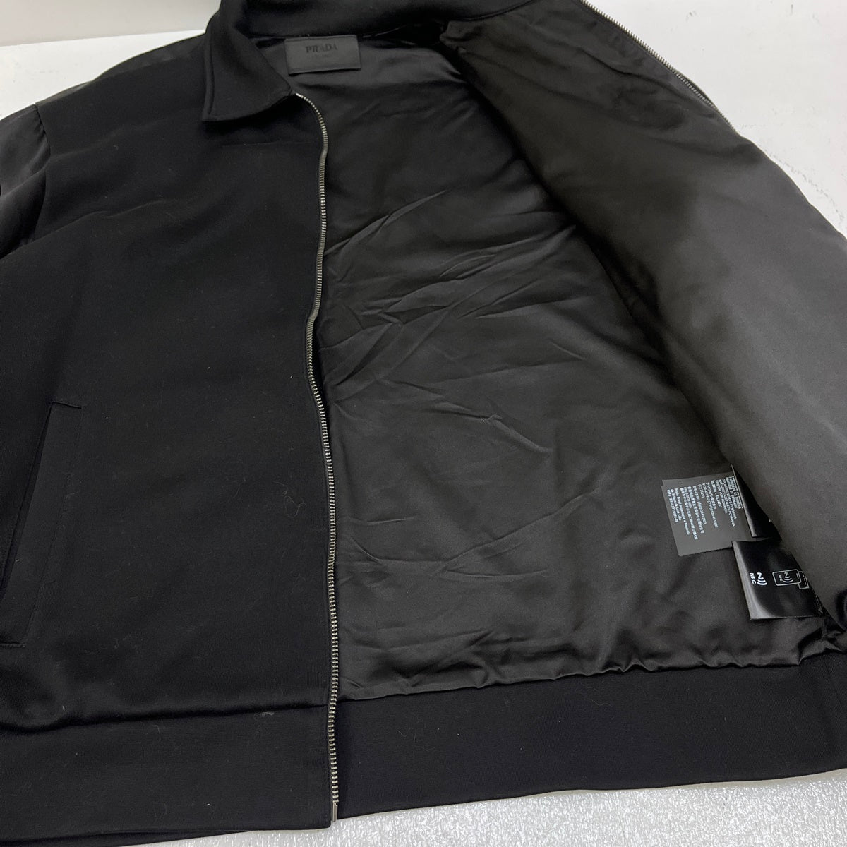 PRADA | プラダ テクニカル フルジップブルゾン スイングトップ UJL85B S000 16AU ブラック サイズ：XL【加古川店】