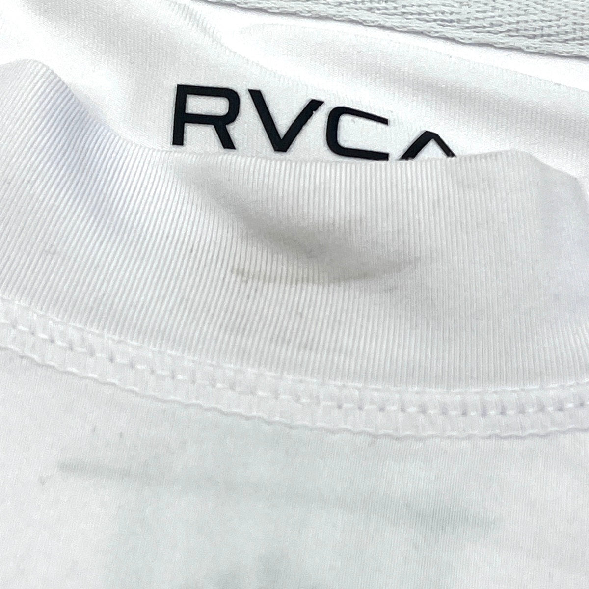 RVCA | ルーカ　アールブイ LT ストレッチ・ドライ ロンT 長袖Ｔシャツ BG042060 ホワイト サイズ：XL【加古川店】