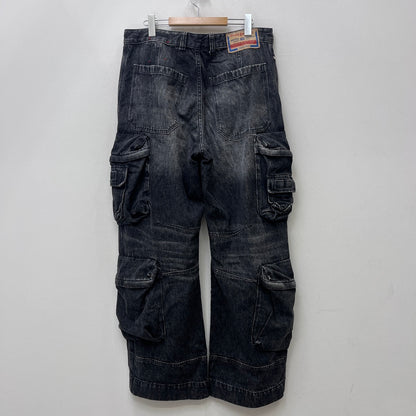 DIESEL | ディーゼル D-FISH-CARGO-S デニムパンツ A13088 0GHAA ブラック サイズ：32【加古川店】