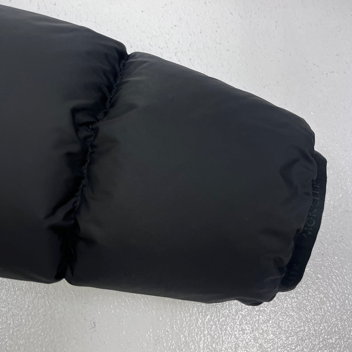 MONCLER | モンクレール MONTCLA GIUBBOTTO 22年製 ダウンジャケット h20911856900 c0300 ブラック サイズ：1【加古川店】