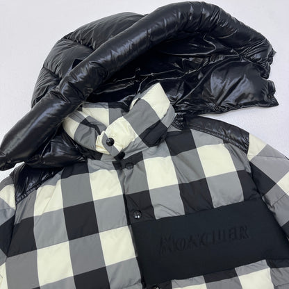 MONCLER | モンクレール AUBRAC GIUBBOTTO 20AW ダウンジャケット F20911A54410 サイズ：4【加古川店】
