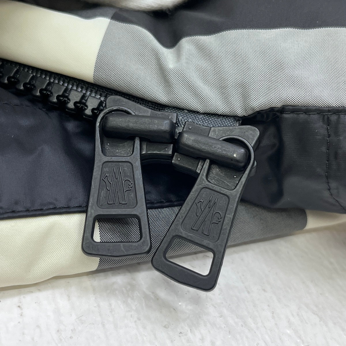 MONCLER | モンクレール AUBRAC GIUBBOTTO 20AW ダウンジャケット F20911A54410 サイズ：4【加古川店】