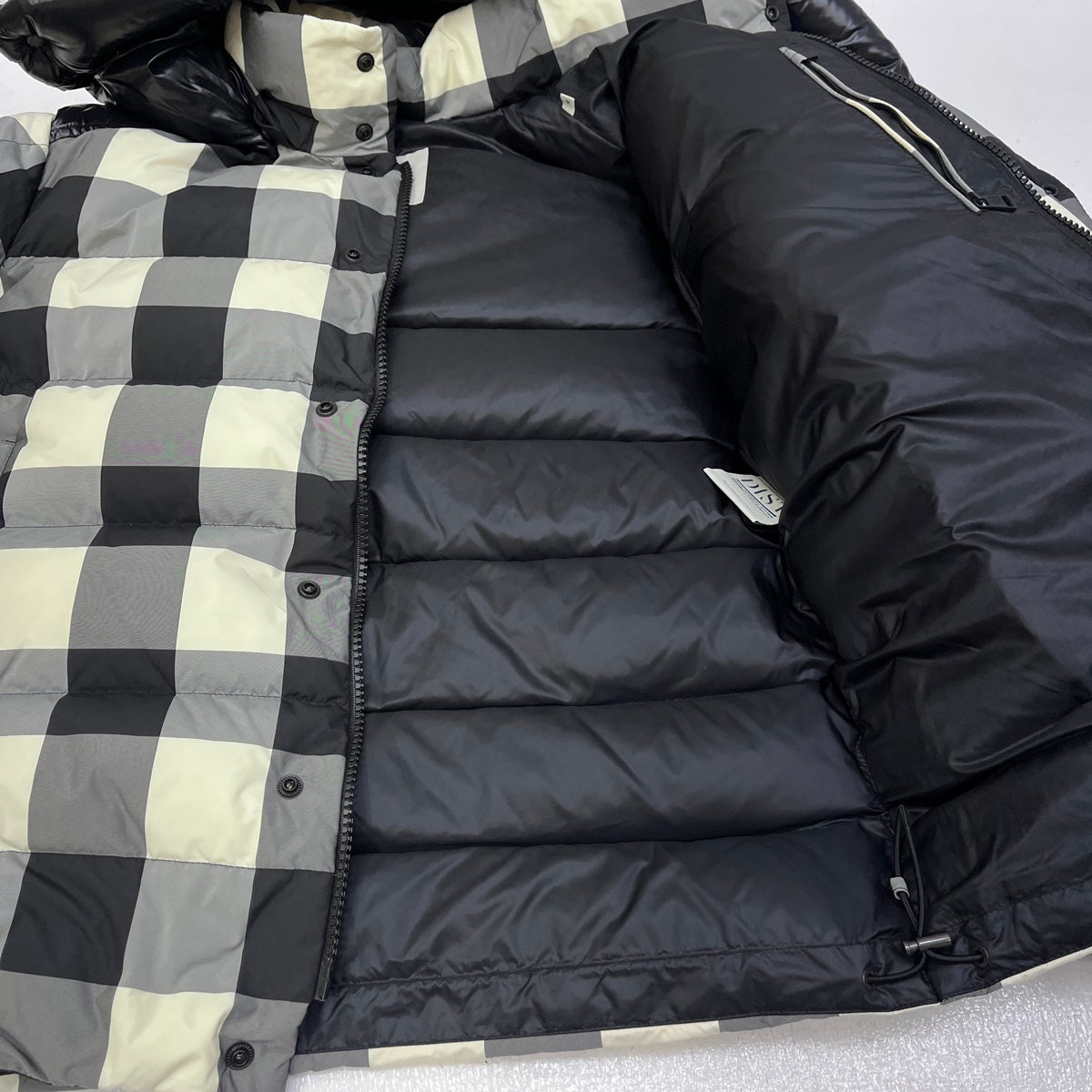 MONCLER | モンクレール AUBRAC GIUBBOTTO 20AW ダウンジャケット F20911A54410 サイズ：4【加古川店】