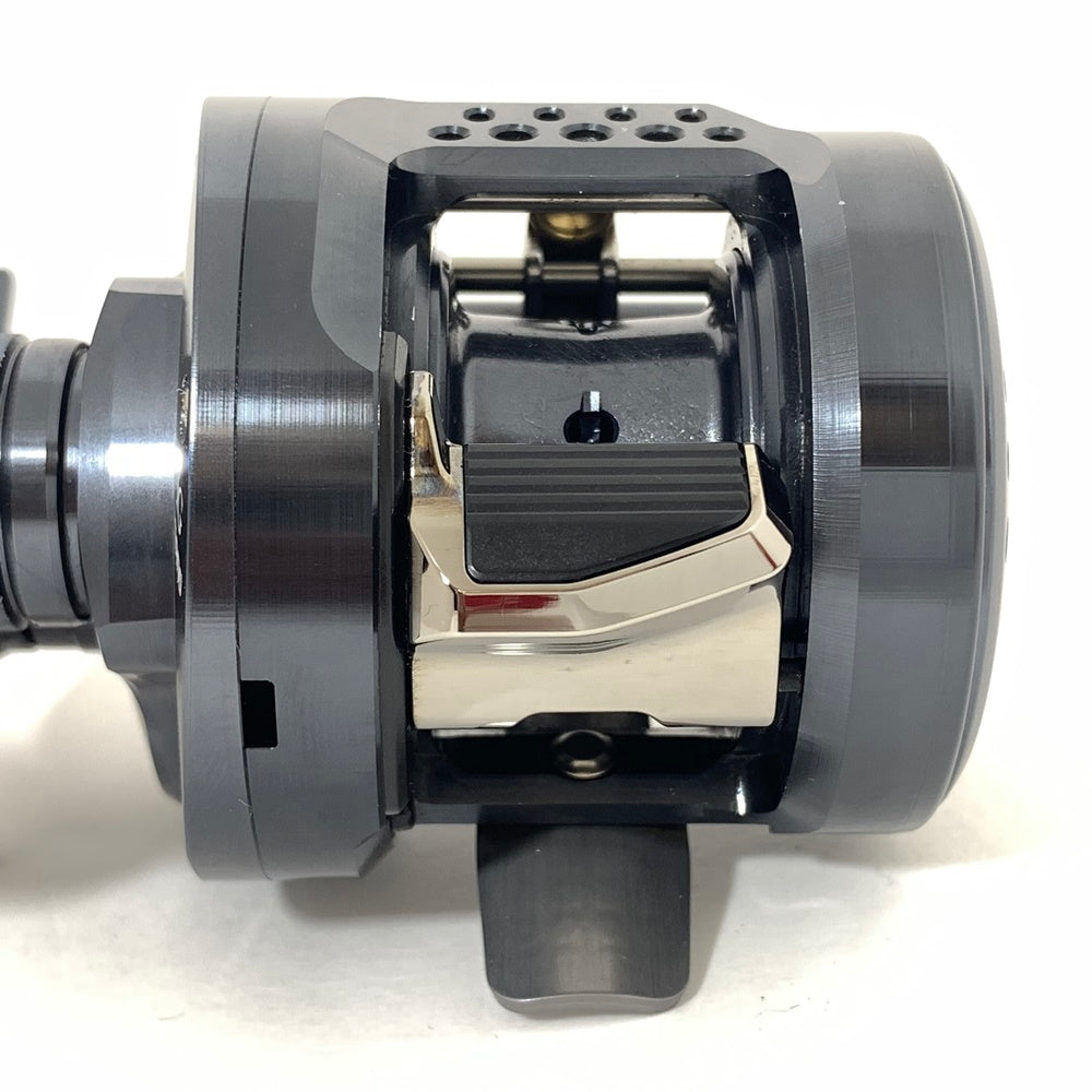 【中古】【フィッシング/釣り/釣具/リール】 【ベイトリール/左ハンドル】SHIMANO | シマノ カルカッタコンクエストSE 31HG【加古川店】