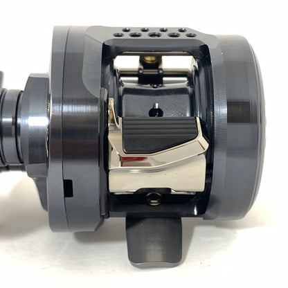【中古】【フィッシング/釣り/釣具/リール】 【ベイトリール/左ハンドル】SHIMANO | シマノ カルカッタコンクエストSE 31HG【加古川店】