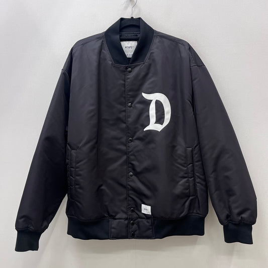 W)TAPS | ダブルタップス TEAM JACKET NYLON. TWILL 23AW スタジャン 231TQDT-JKM01 ブラック サイズ：3【加古川店】