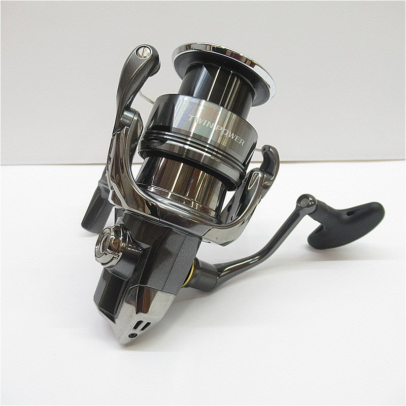 【フィッシング/釣り/釣具/リール】 【スピニングリール】SHIMANO | シマノ 24ツインパワー 4000XG 046871【瀬戸大橋店】