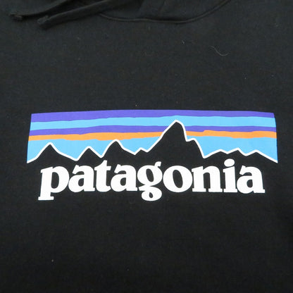 patagonia | パタゴニア P-6 ロゴ・アップライザル・フーディ パーカー 39622 ブラック サイズ：S【瀬戸大橋店】
