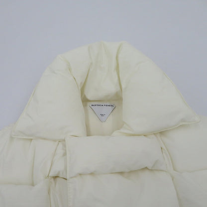 BOTTEGA VENETA | ボッテガヴェネタ ﾊﾟﾃｯﾄﾞﾍﾞｽﾄ 中綿ジャケット 716970 VF4K0 アイボリー サイズ：XS【瀬戸大橋店】