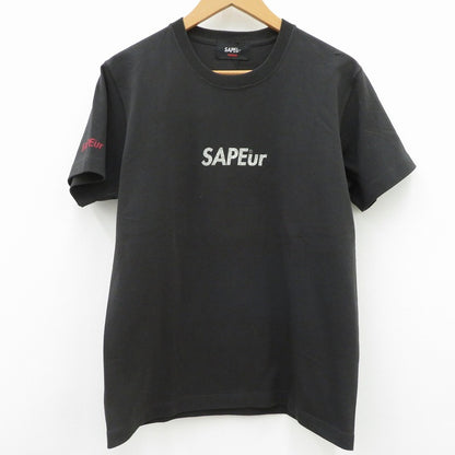 SAPEur | サプール ﾍﾟｲｽﾞﾘｰﾛｯﾄﾞﾏﾝTEE 半袖Ｔシャツ ブラック サイズ：M【瀬戸大橋店】